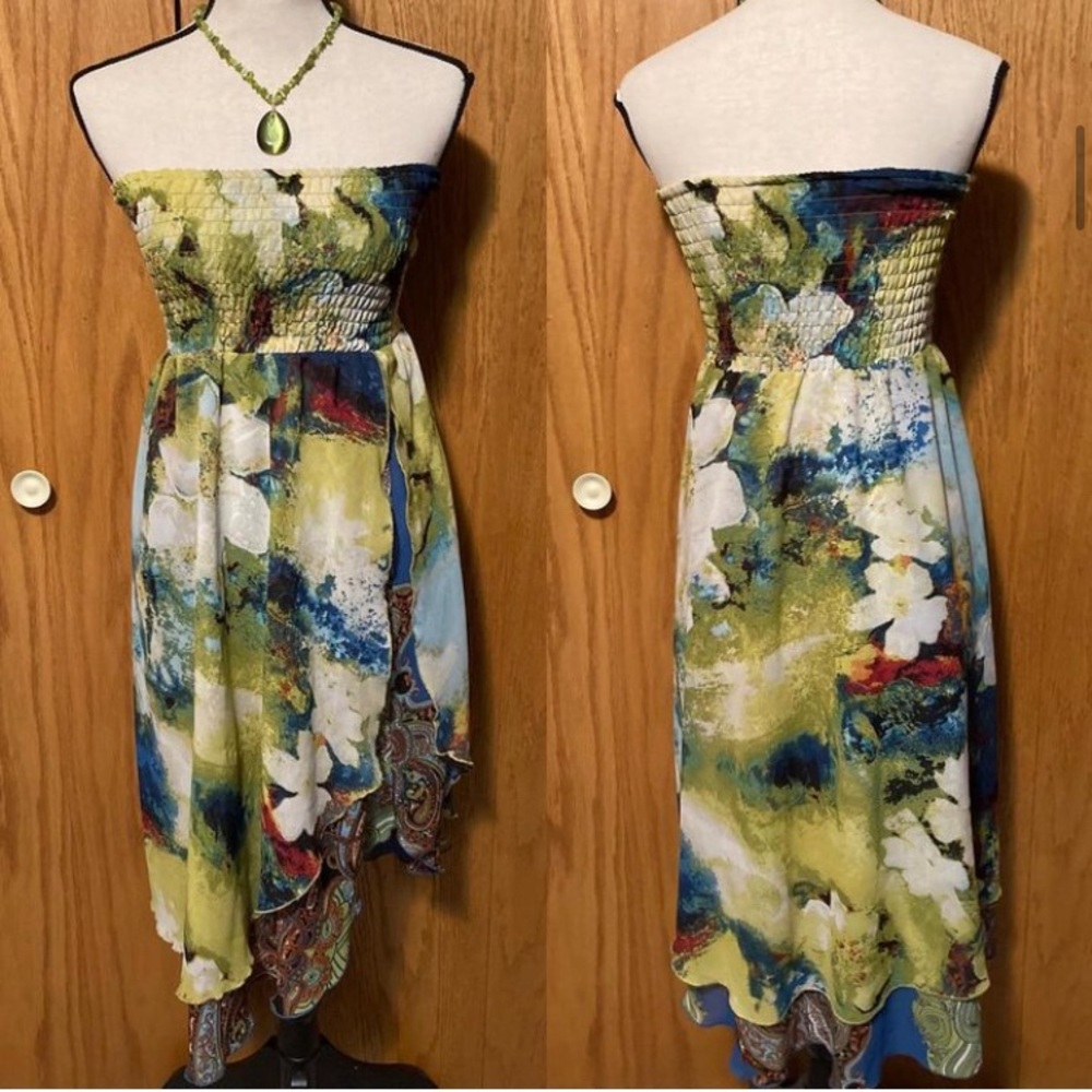 💚 Gorgeous Floral Dress 💚